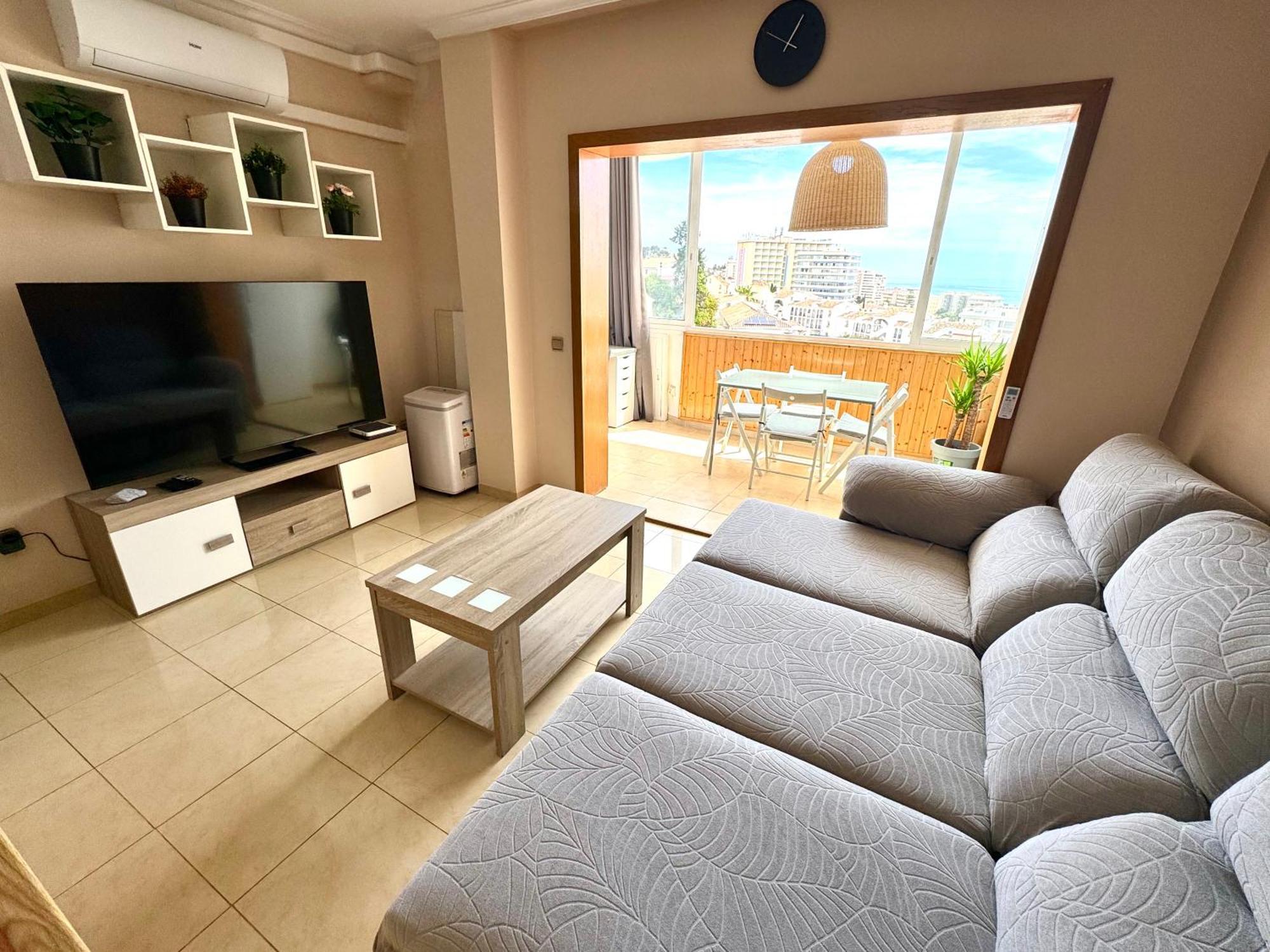 Cozy Fuengirola Apartment With Sea View & Pool 외부 사진