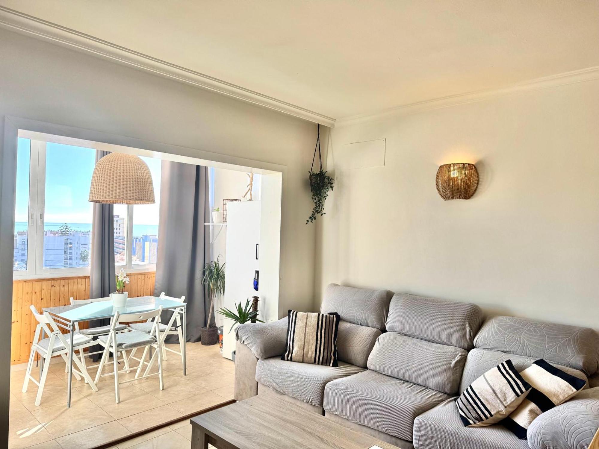 Cozy Fuengirola Apartment With Sea View & Pool 외부 사진